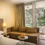 Miramar Sunny By Valamar Hotel 3*