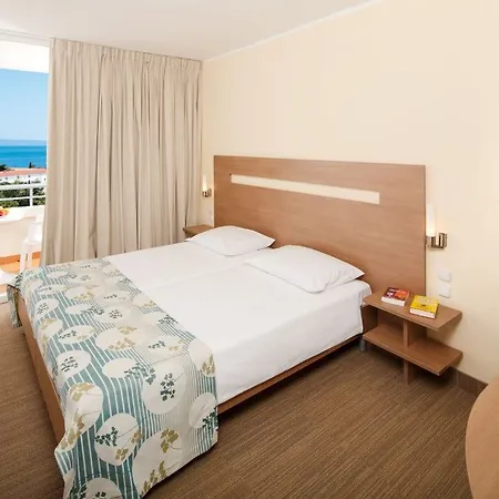 酒店 Miramar Sunny By Valamar 3*